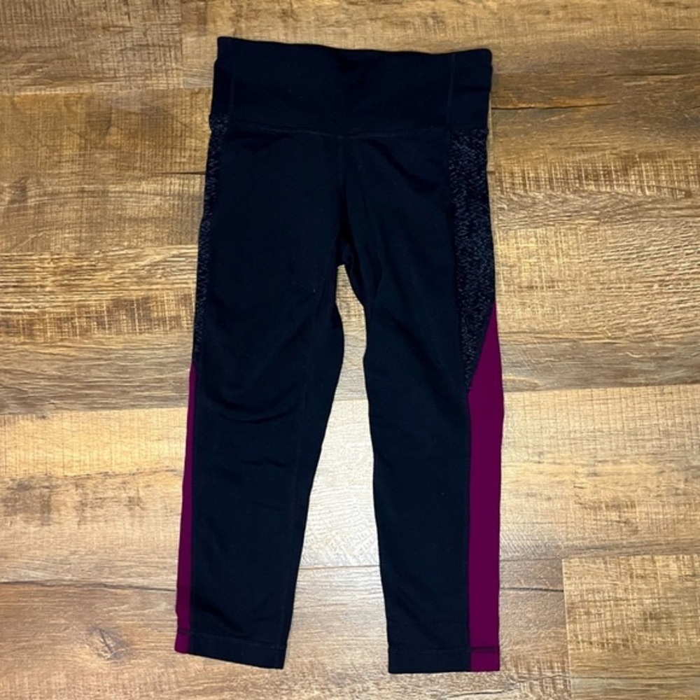ATHLETA Crop Leggings